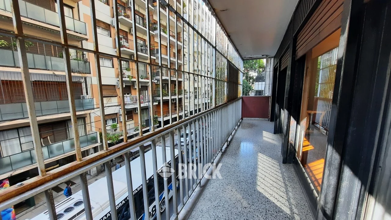 LARREA al 1000 Piso 2 7