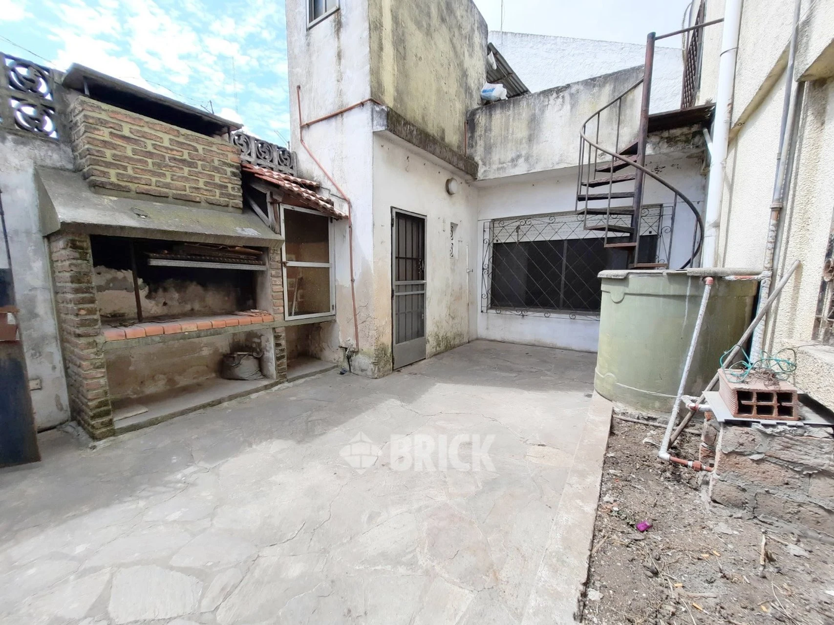 SANTA FE al 300 Piso PB 5