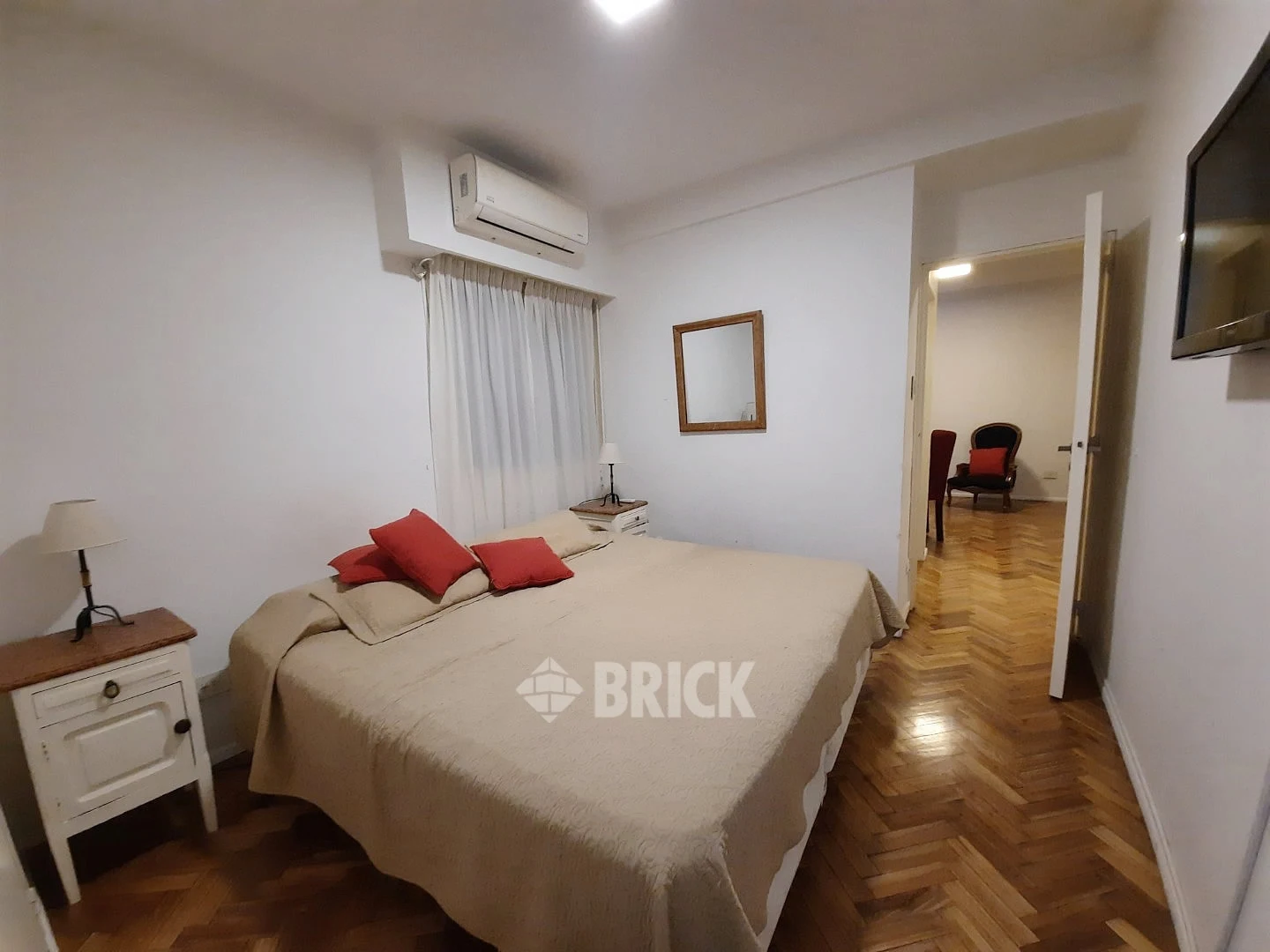 PEÑA al 2200 Piso 1 8