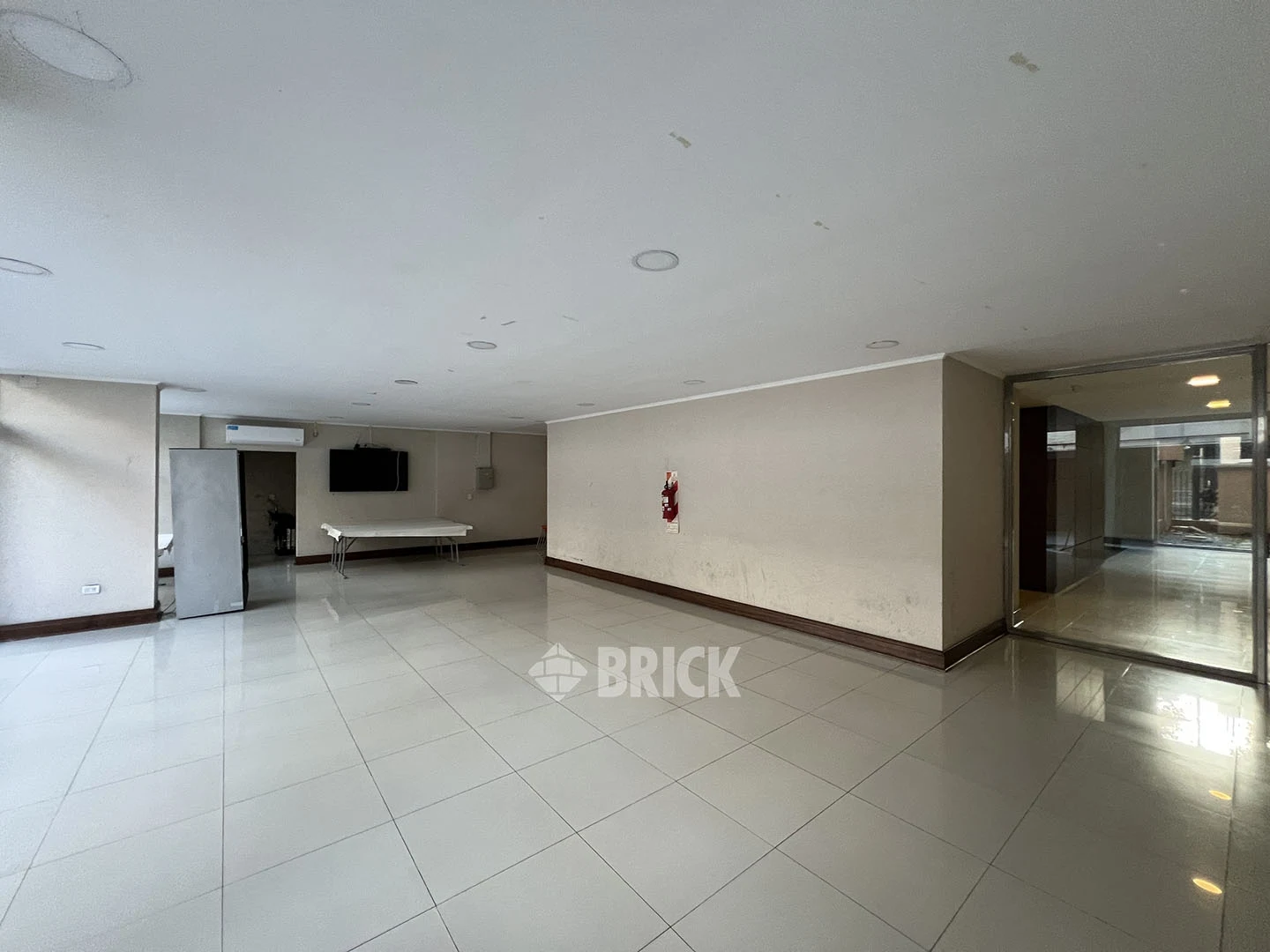 ARANGUREN, JUAN F., DR. al 1800 Piso 1 30