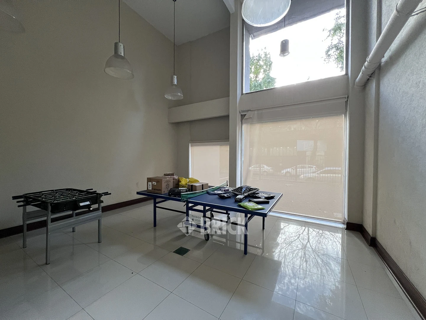 ARANGUREN, JUAN F., DR. al 1800 Piso 1 35