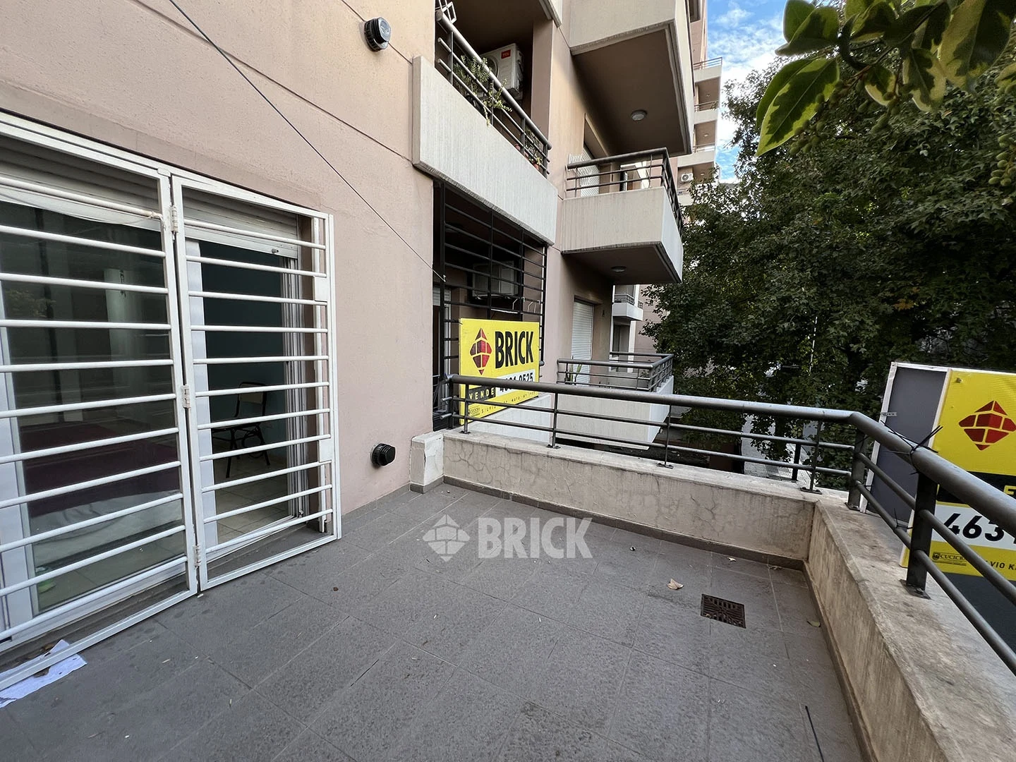 ARANGUREN, JUAN F., DR. al 1800 Piso 1 8