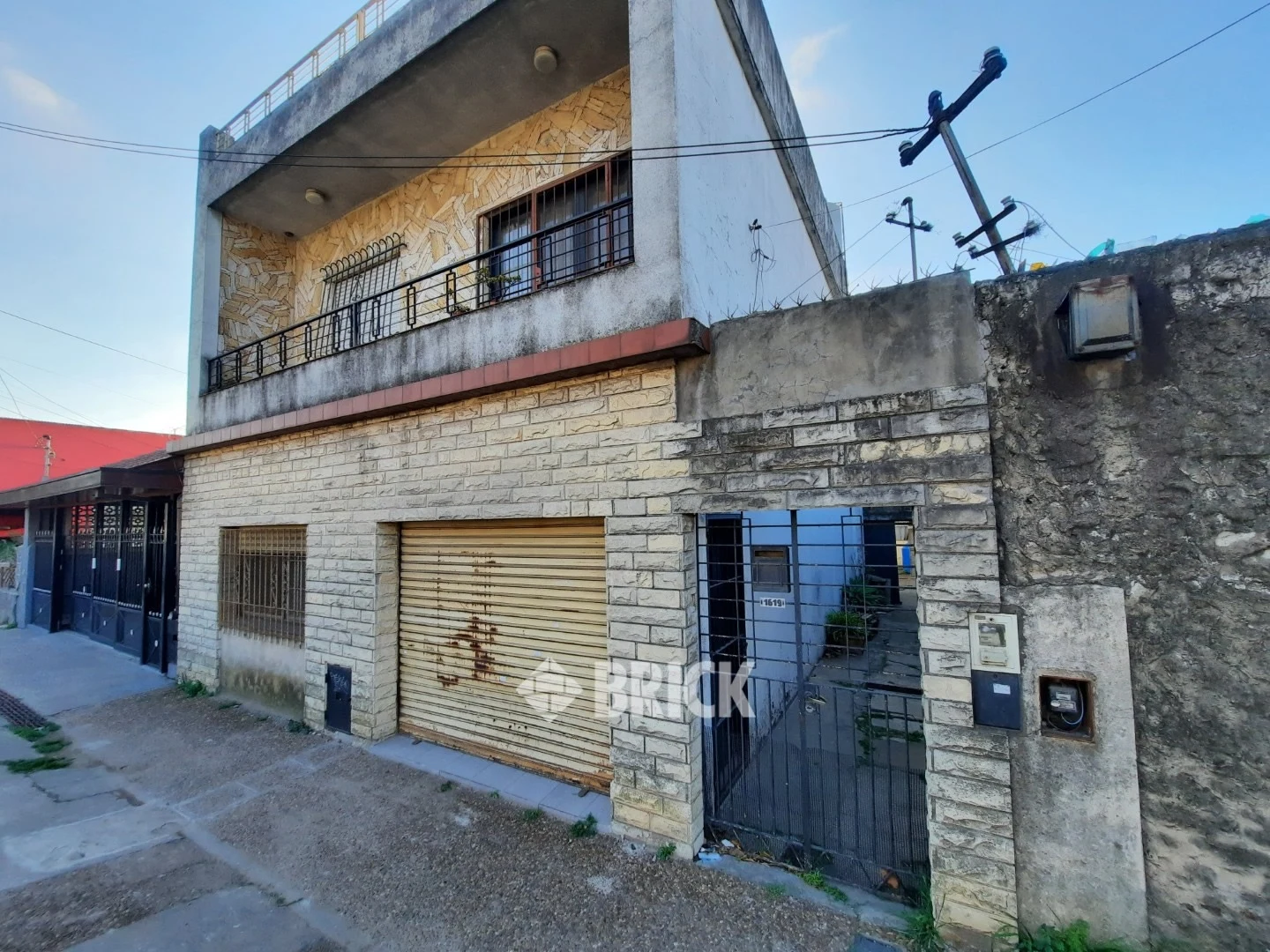 LAMADRID, AV. al 1600 61