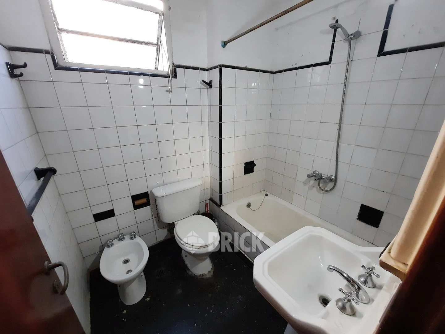 MITRE, BARTOLOME al 2200 Piso 9 8