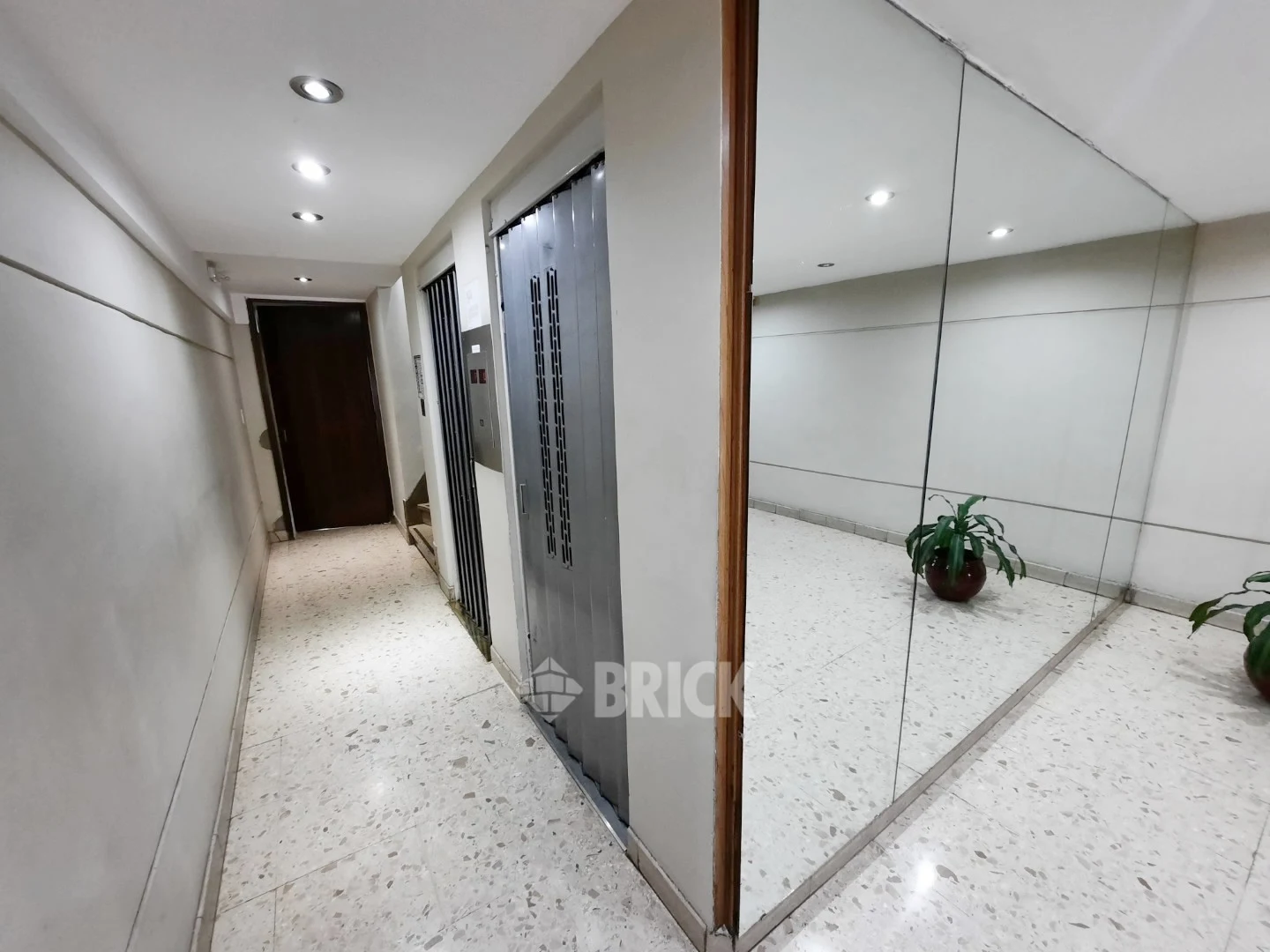 SANTA FE AV. al 2500 Piso 12 42