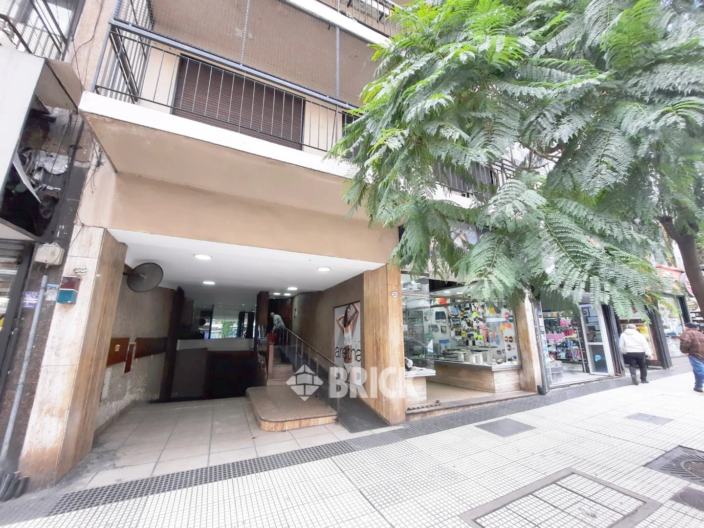 SANTA FE AV. al 2500 Piso 12 47