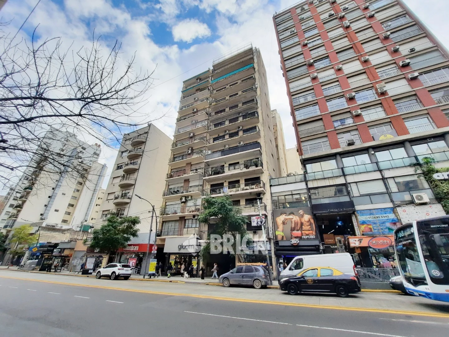 SANTA FE AV. al 2500 Piso 12 48