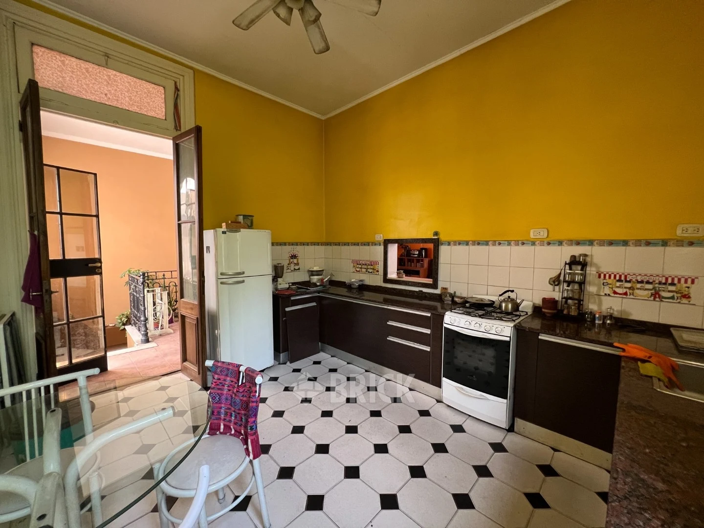 ALBERDI, JUAN BAUTISTA AV. al 3200 Piso 1 9