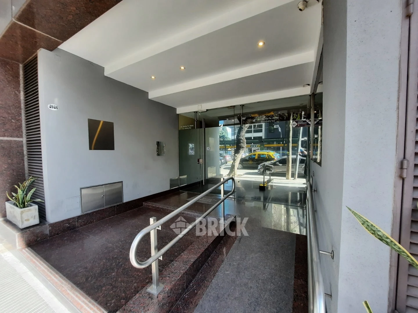 SANTA FE AV. al 4900 Piso 6 48