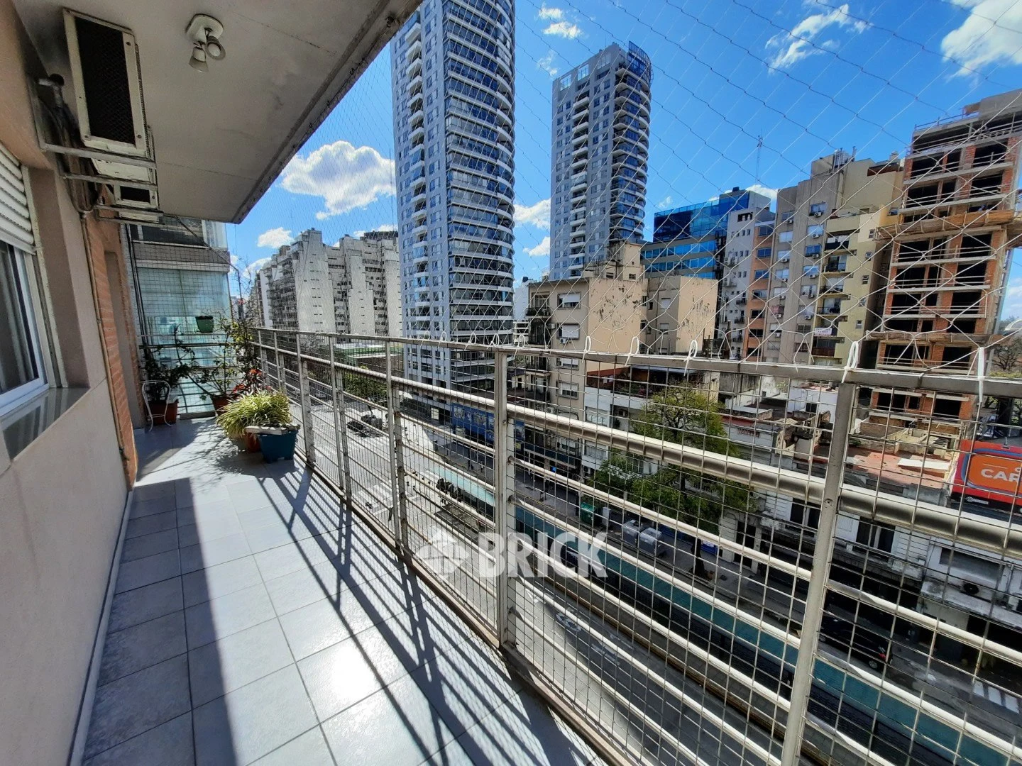 SANTA FE AV. al 4900 Piso 6 7