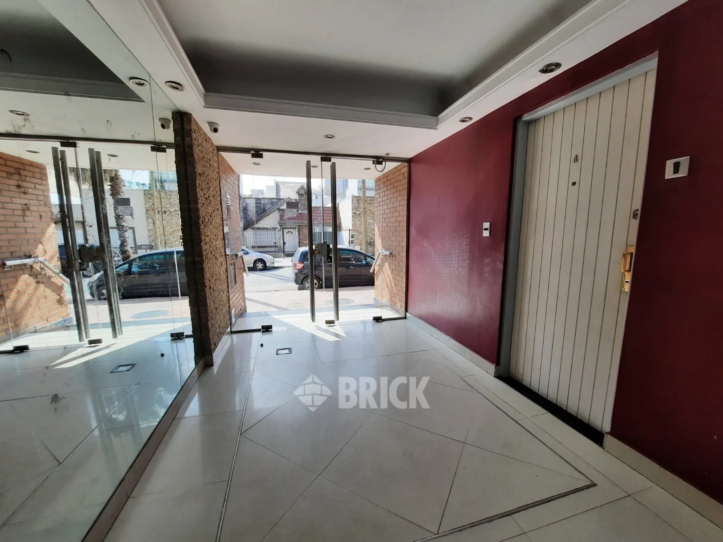 IRIGOYEN, GOBERNADOR al 400 Piso PB 20
