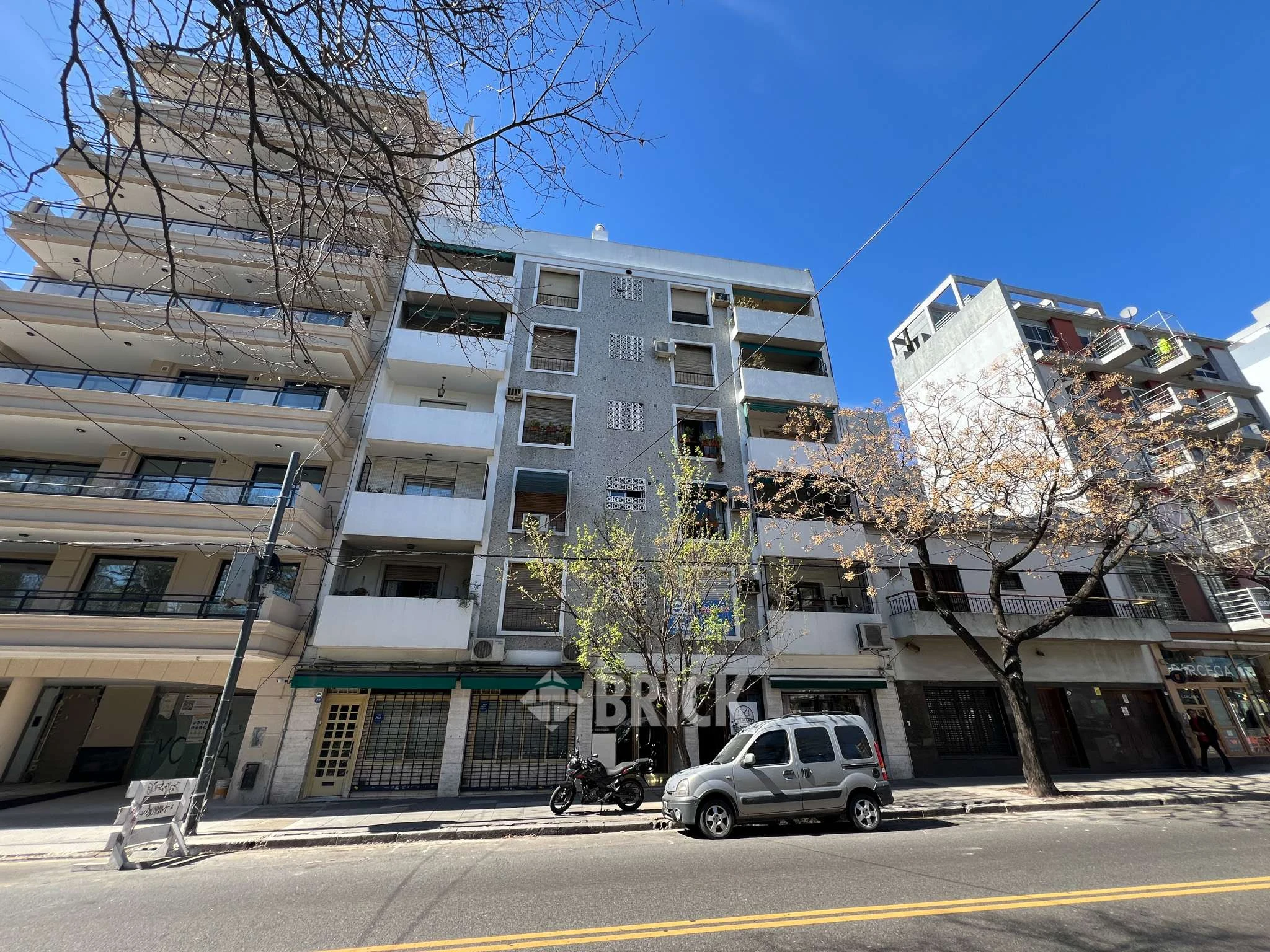 ALVAREZ, DONATO, T. GRAL. al 300 Piso 5 24