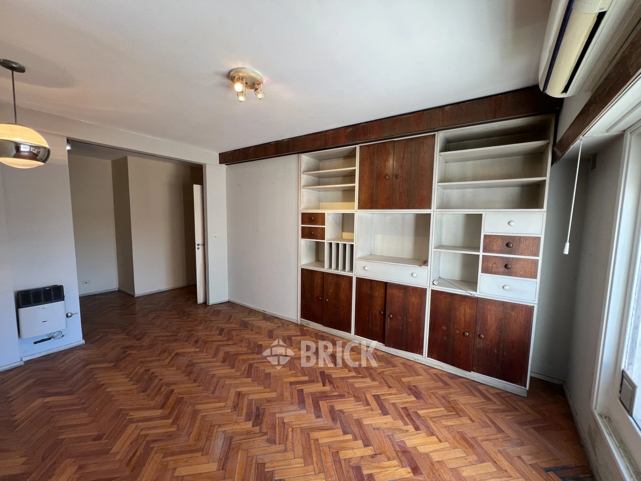 ALVAREZ, DONATO, T. GRAL. al 300 Piso 5 4