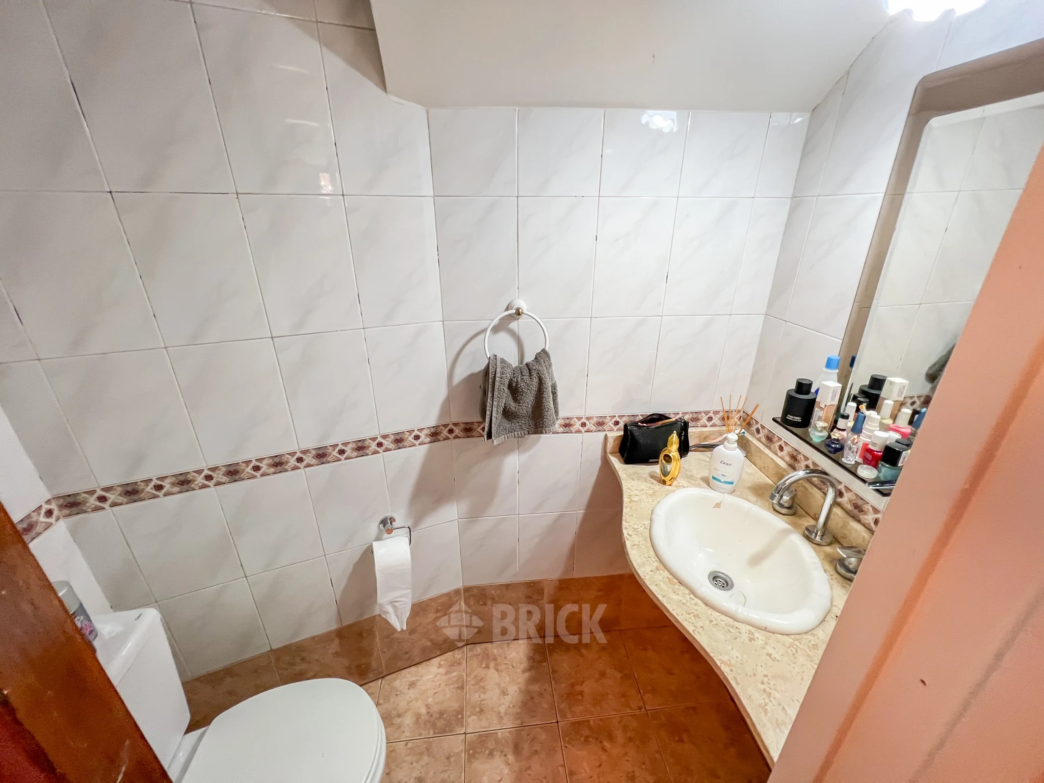 DOBLAS al 1700 Piso PB 12