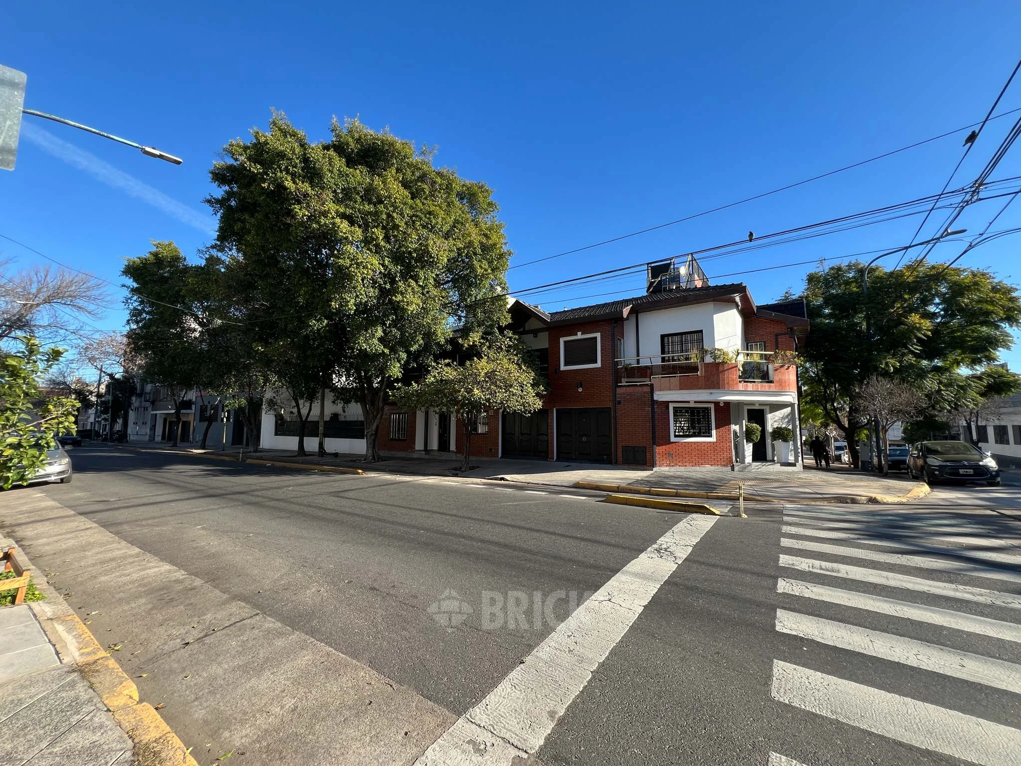 DOBLAS al 1700 Piso PB 36