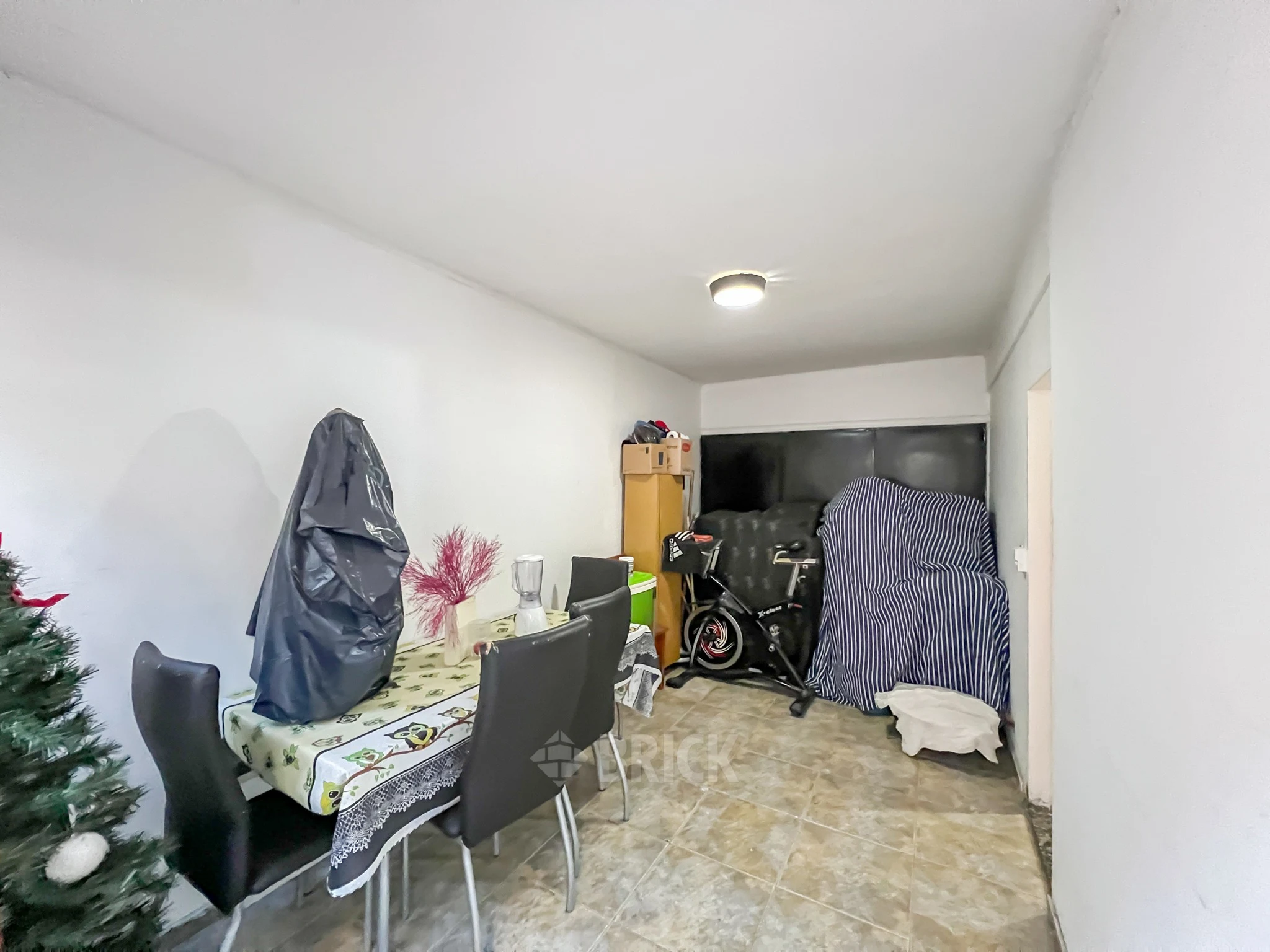 DOBLAS al 1700 Piso PB 9