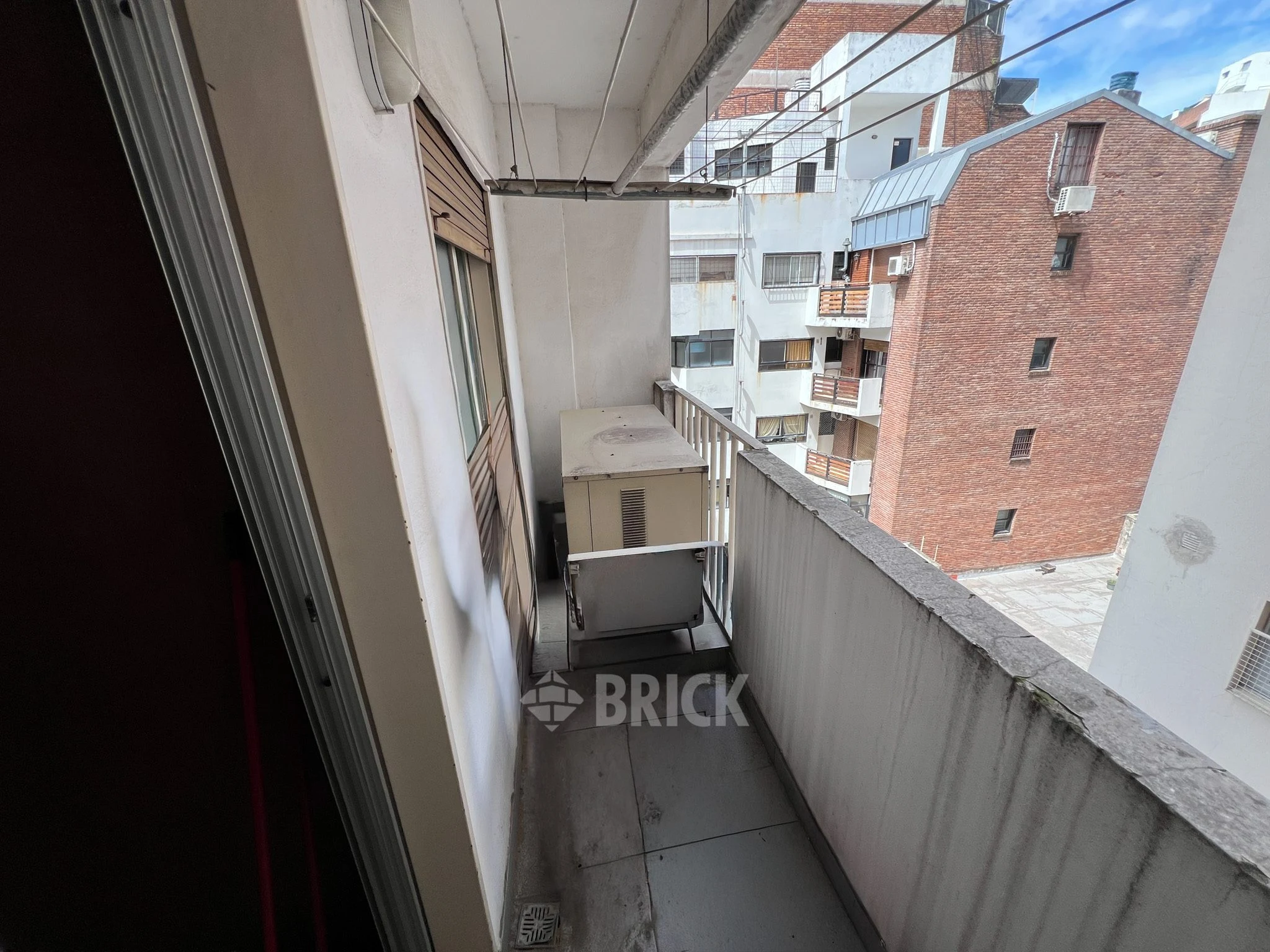 ALBERDI, JUAN B., AV. al 1000 Piso 6 42