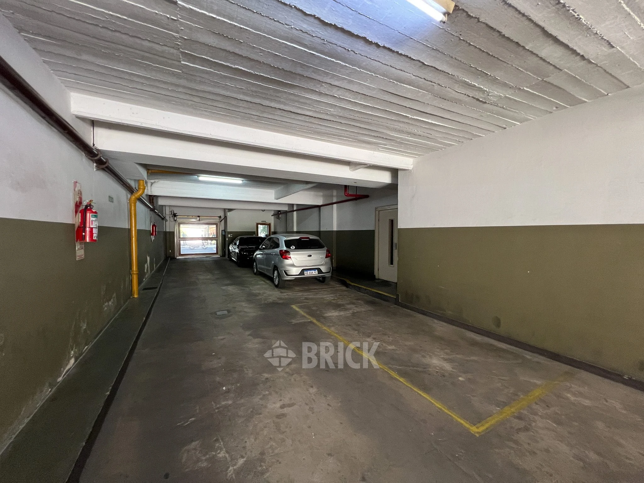 ALBERDI, JUAN B., AV. al 1000 Piso 6 52
