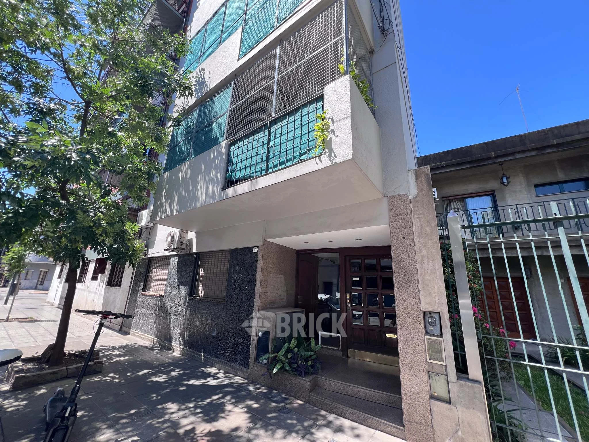 TRELLES, MANUEL R. al 800 Piso 2 13