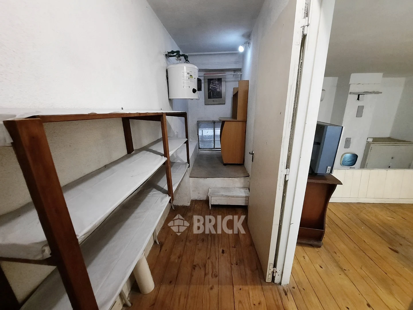 TUCUMAN al 600 Piso PB 24