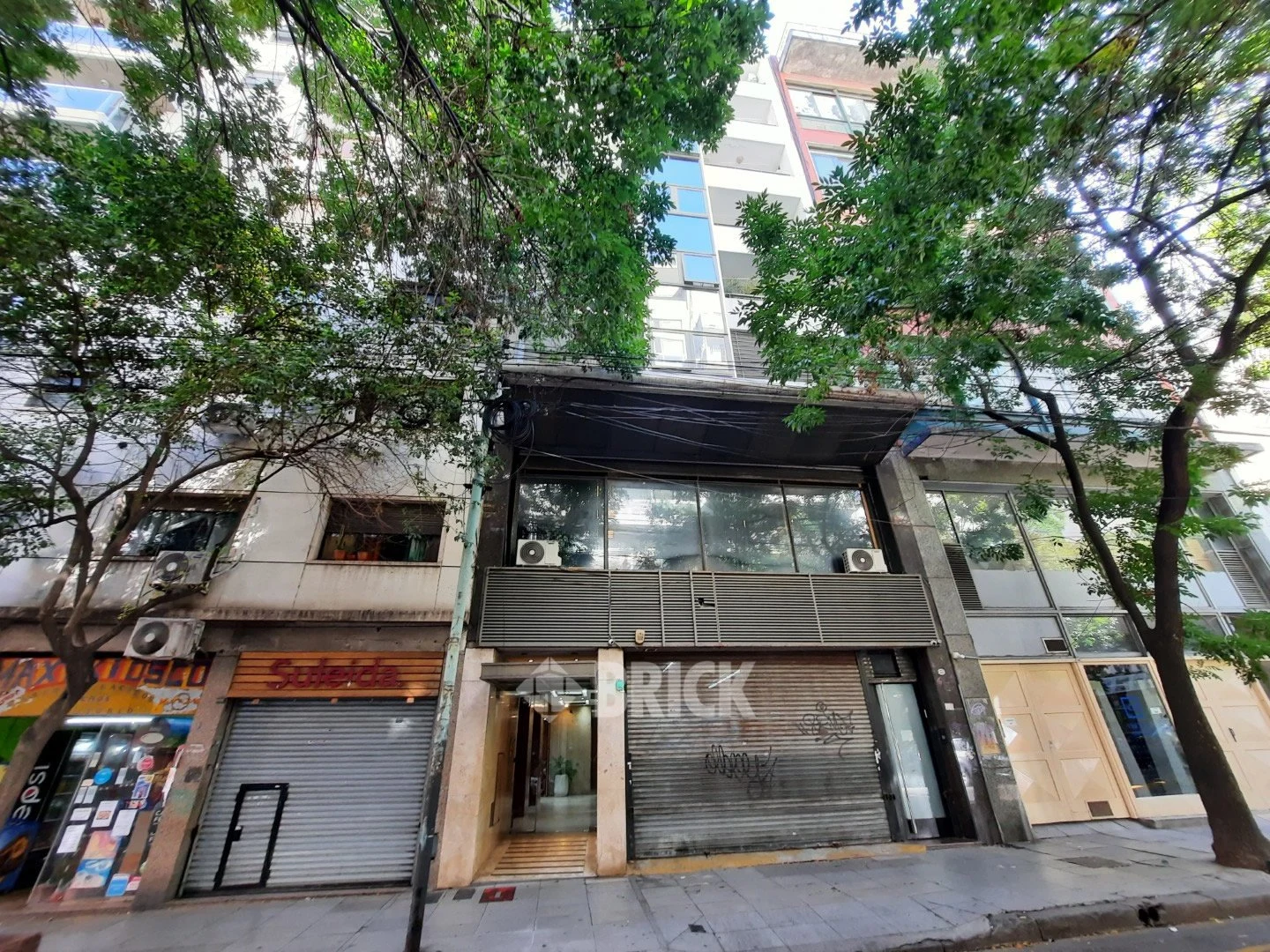 URIBURU JOSE E., PRES. al 500 Piso 6 24