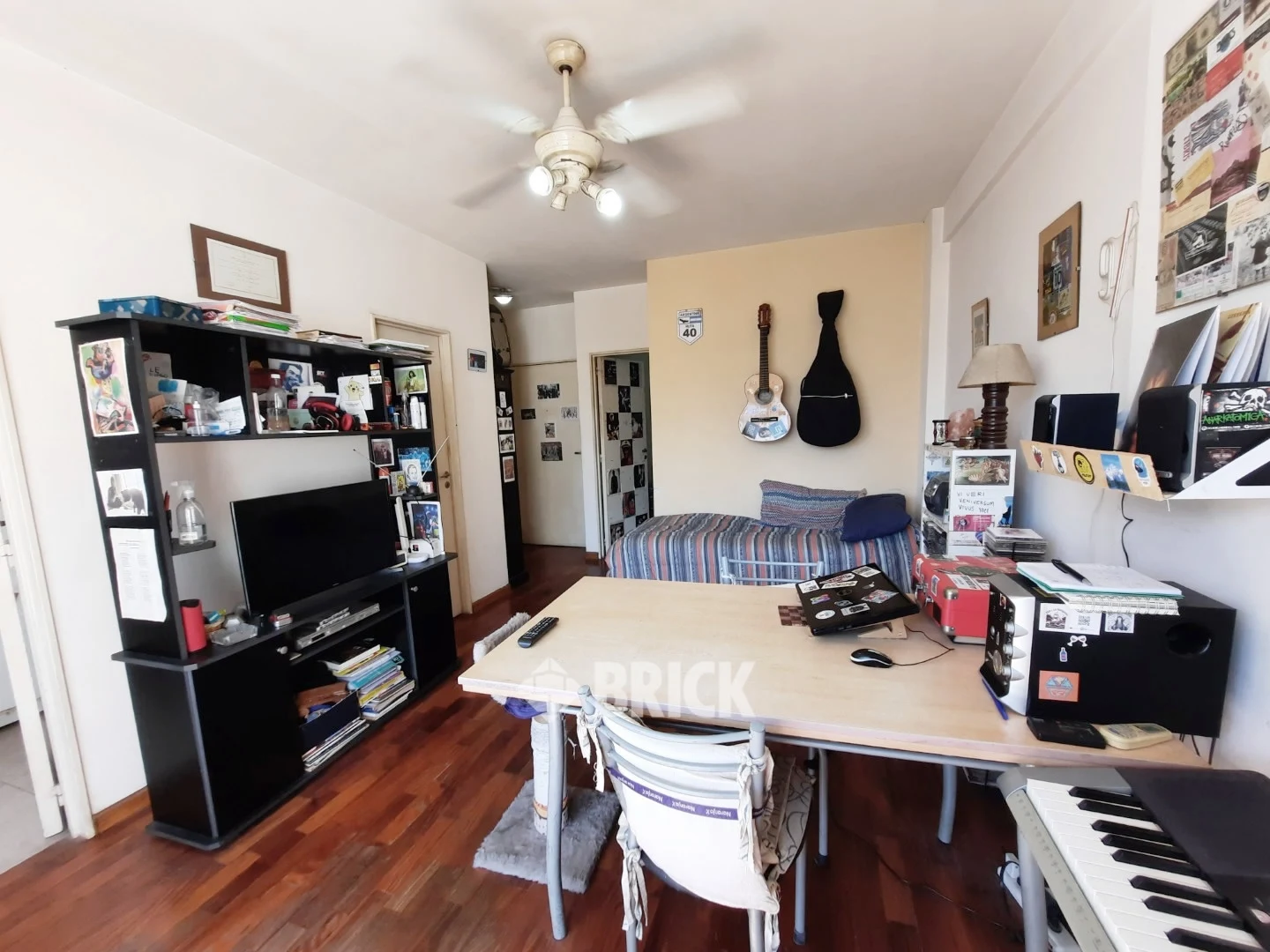 URIBURU JOSE E., PRES. al 500 Piso 6 5