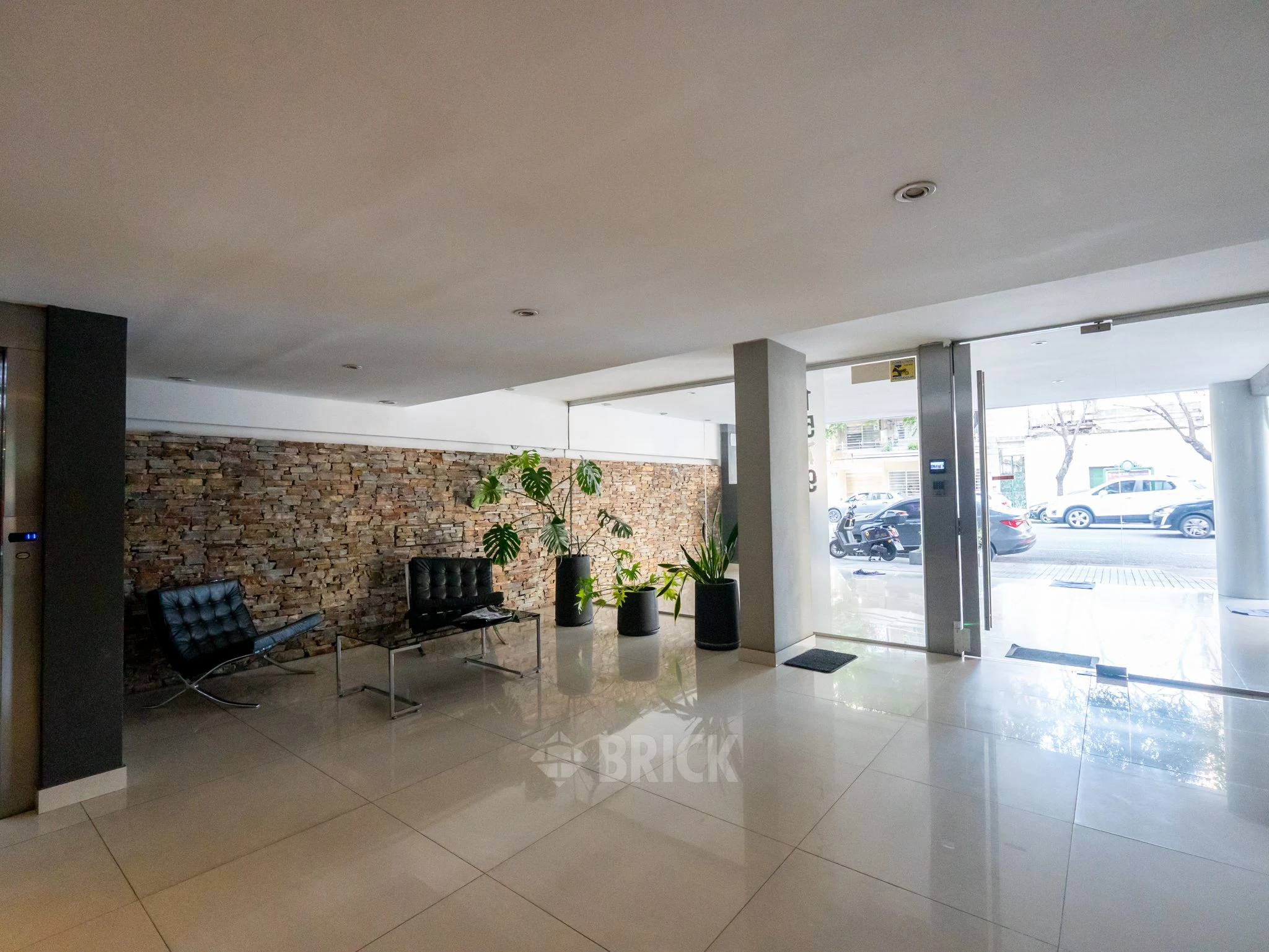 DIRECTORIO, AV. al 1500 Piso 5 17