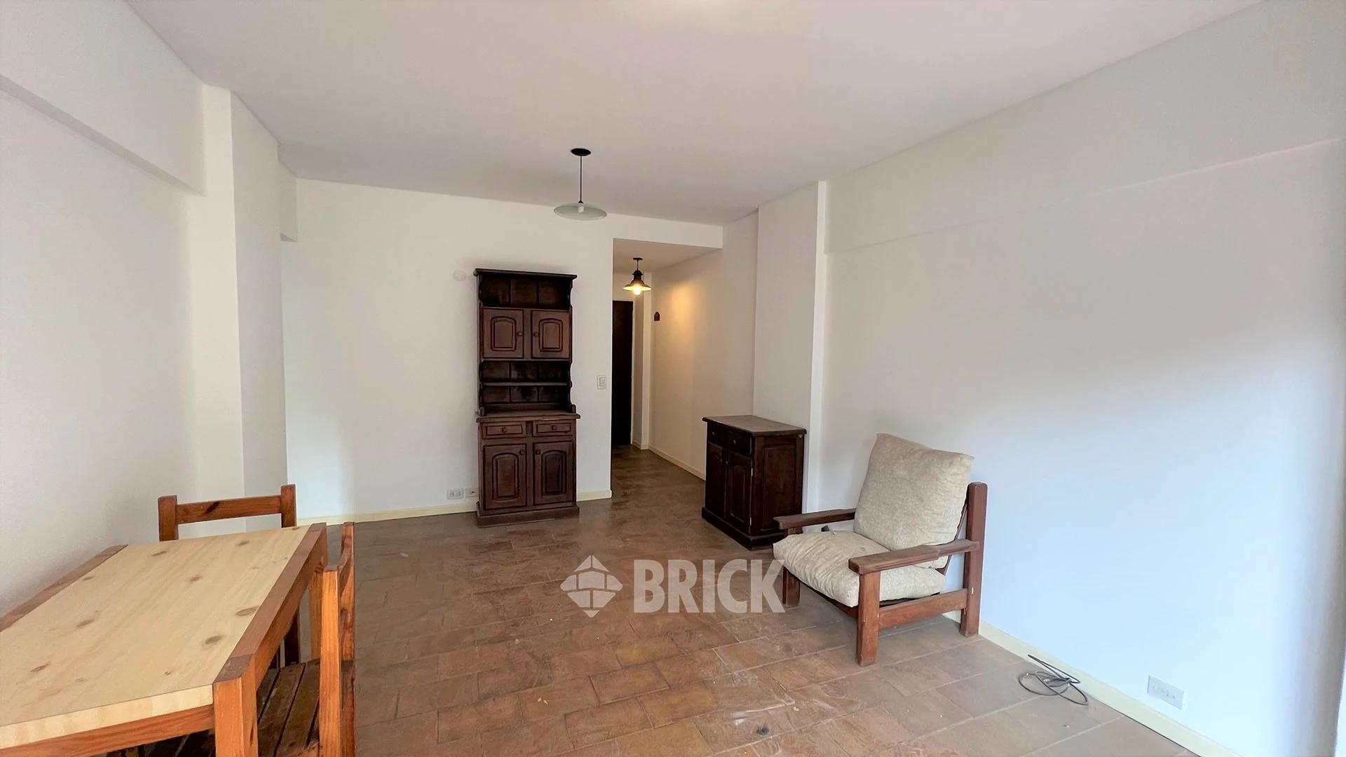 CRAMER, AV. al 2400 Piso 1 3