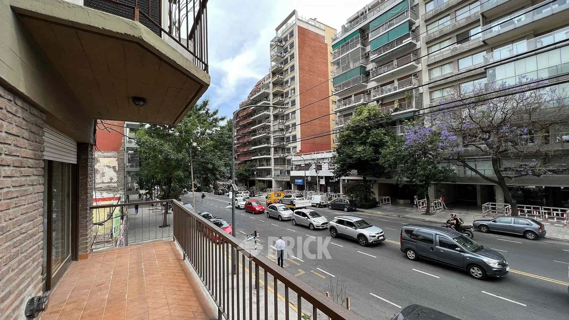 CRAMER, AV. al 2400 Piso 1 5