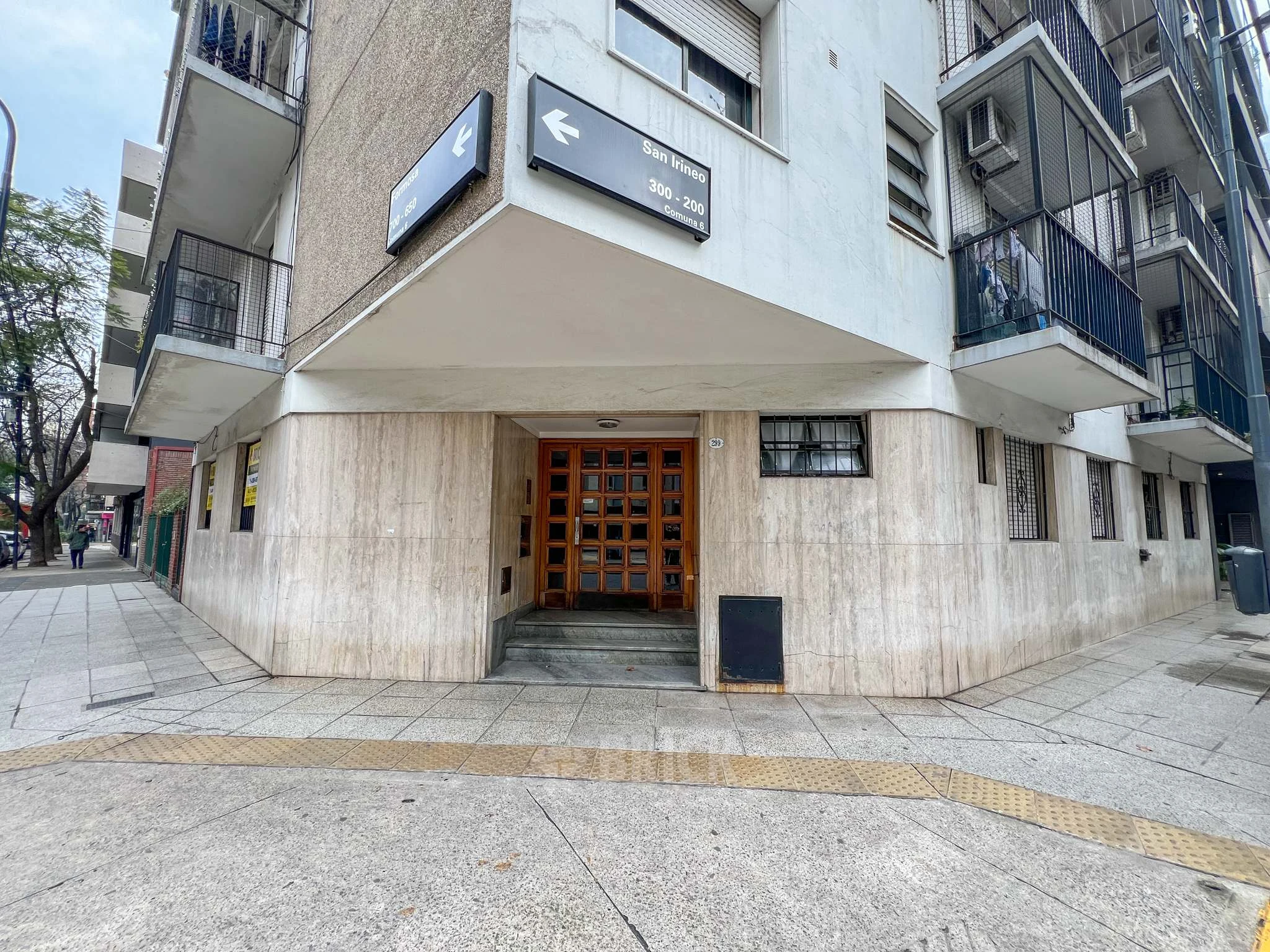 SAN IRENEO al 200 Piso PB 17