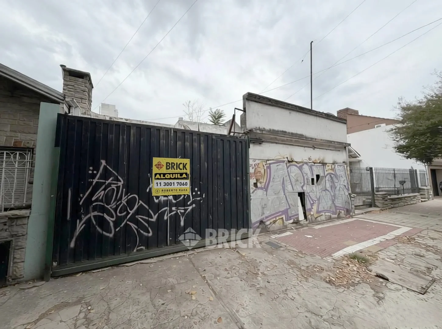 YRIGOYEN, HIPOLITO, AV. al 8200 36