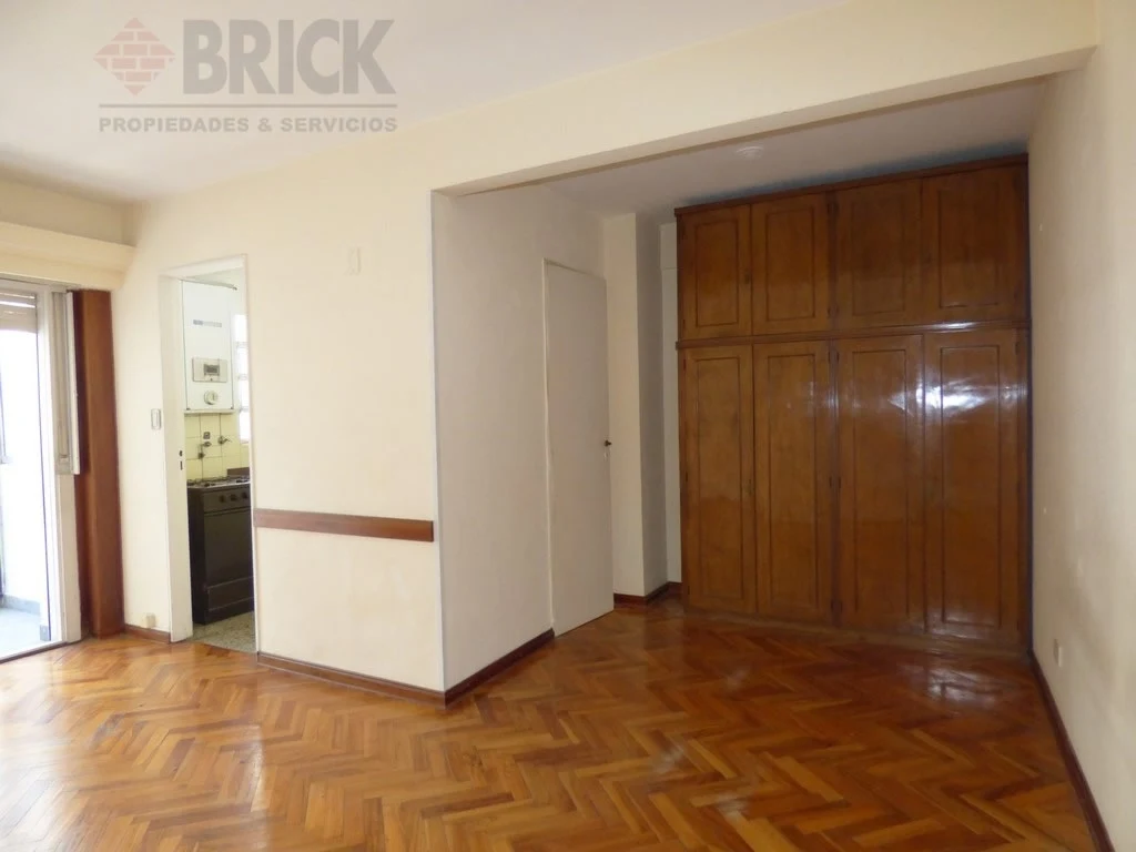 MITRE, EMILIO al 700 Piso 10 3
