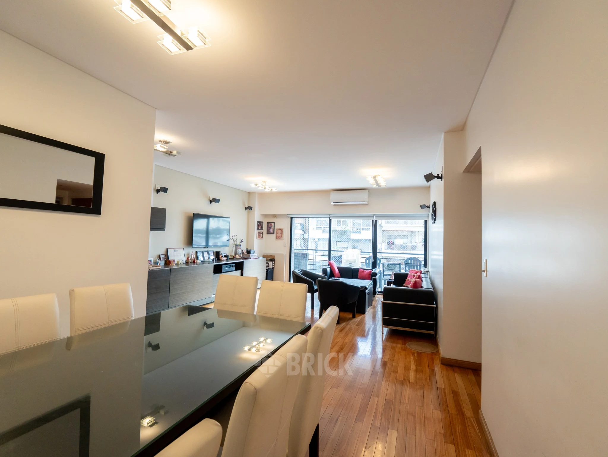 GALLARDO, ANGEL AV. al 100 Piso 3 5