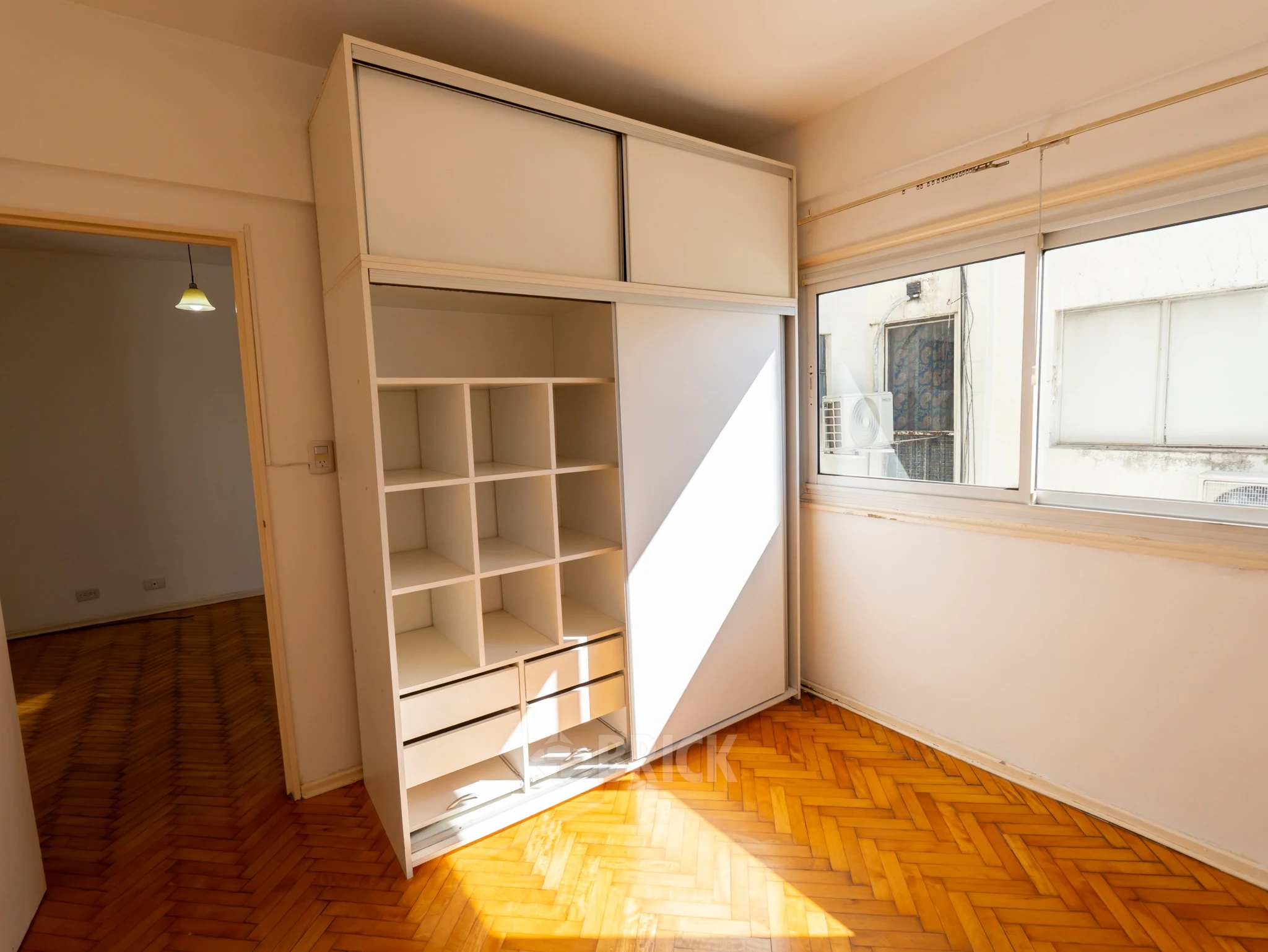 ALVAREZ THOMAS, AV. al 1200 Piso 5 7