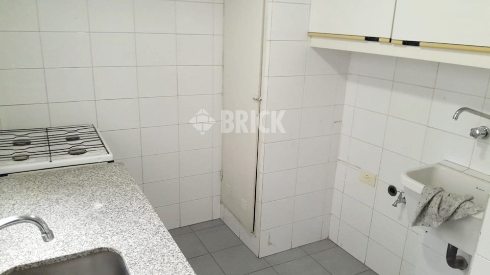 ALSINA, ADOLFO al 2600 Piso 4 10