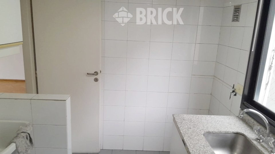 ALSINA, ADOLFO al 2600 Piso 4 11