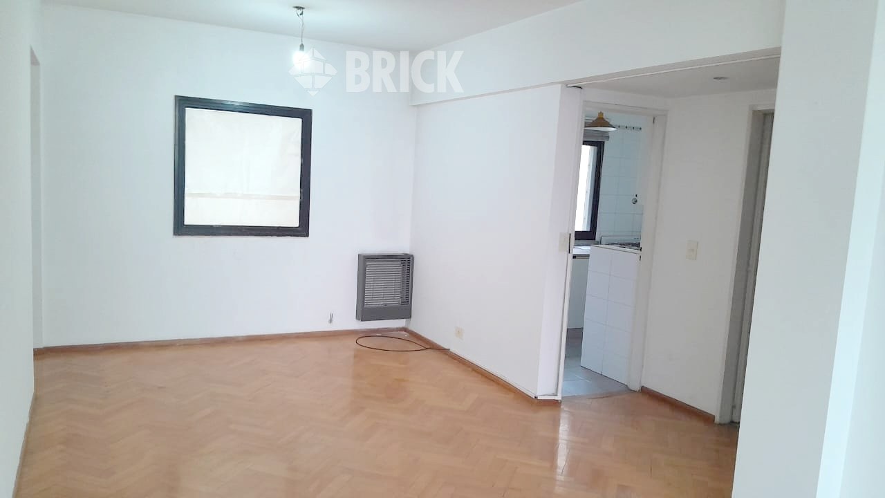 ALSINA, ADOLFO al 2600 Piso 4 3