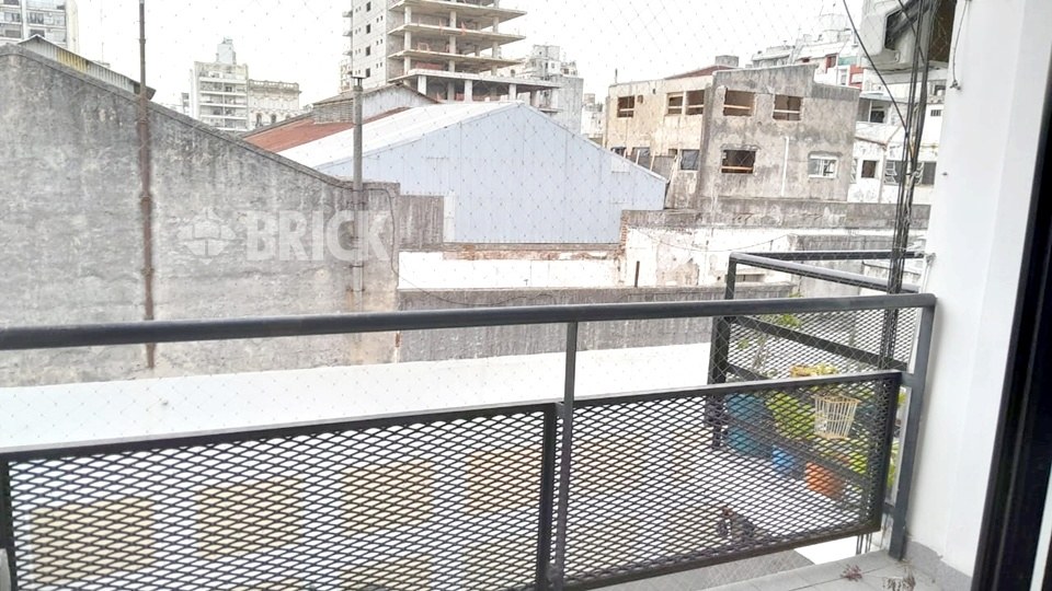 ALSINA, ADOLFO al 2600 Piso 4 4