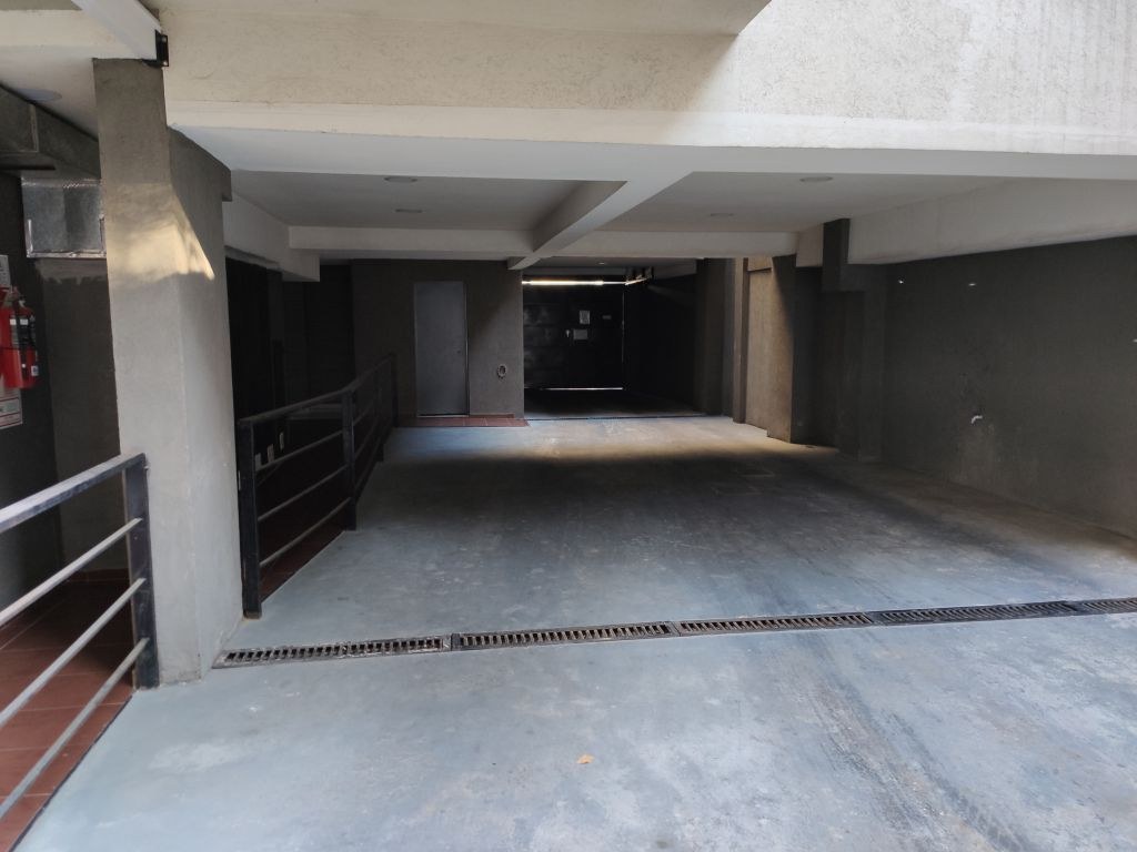 FONROUGE al 200 Piso PB 25