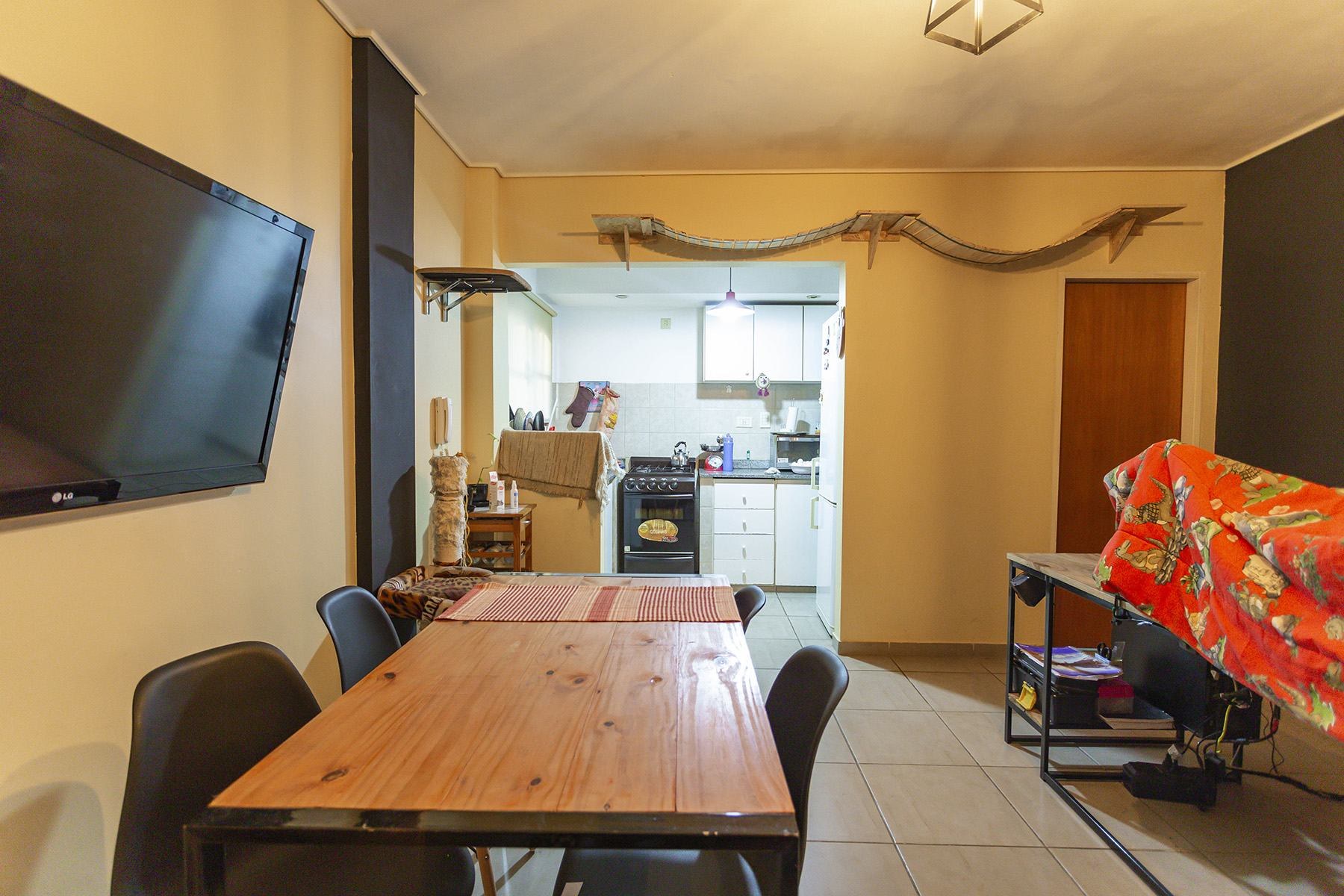 ARENALES al 1100 Piso PB 7