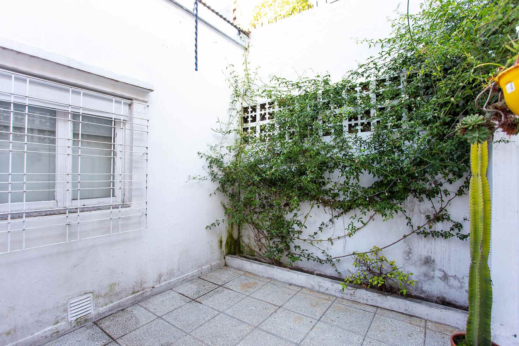 FELIX DE AZARA al 900 47