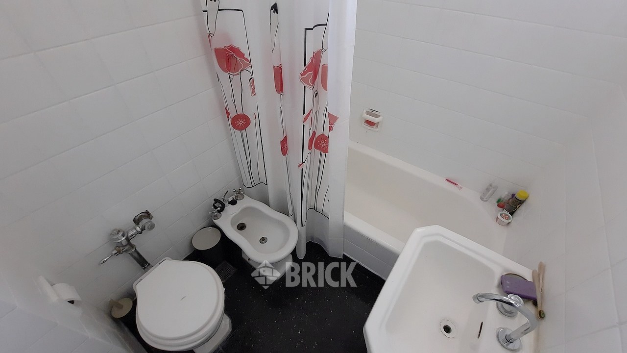 CORRIENTES, AV. al 2100 Piso 10 18