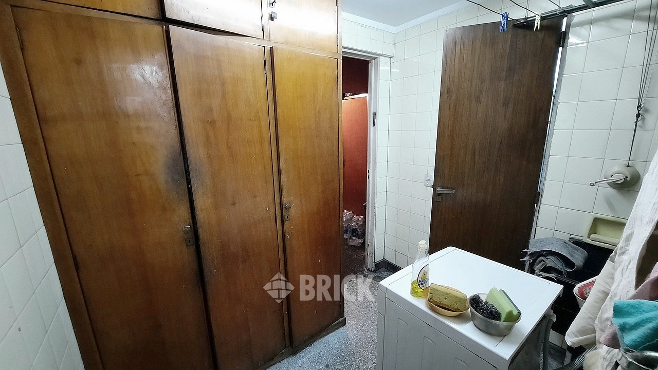 LARREA al 1000 Piso 2 25