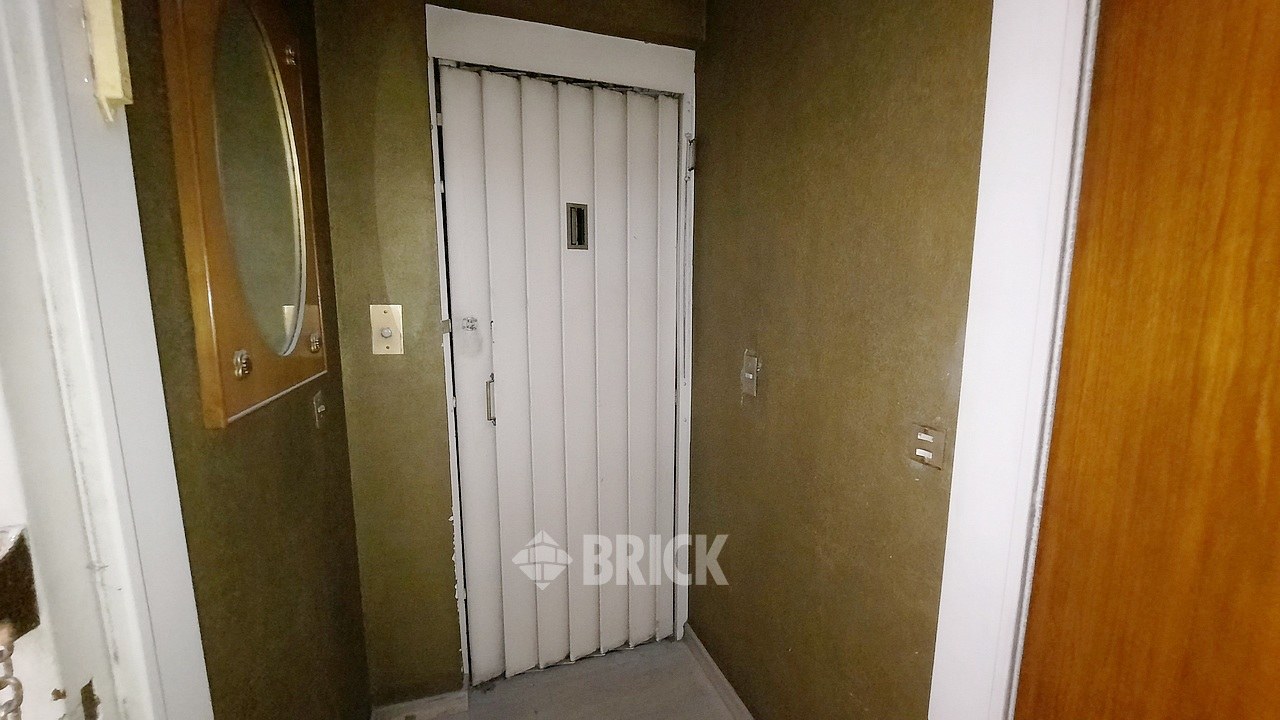 LARREA al 1000 Piso 2 27