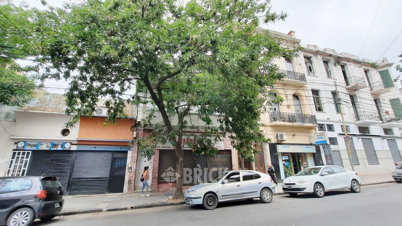 BRASIL, AV. al 1400 Piso 1 30