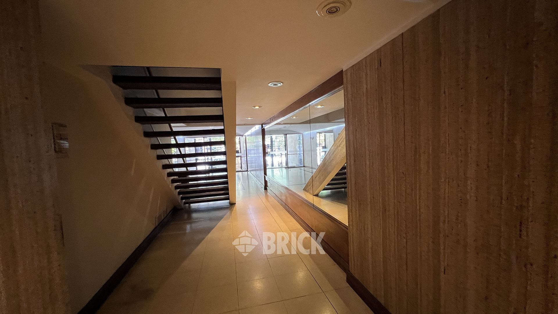 JURAMENTO, AV. al 1900 Piso 6 13