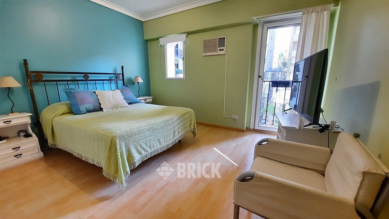 O'HIGGINS al 1700 Piso 2 13