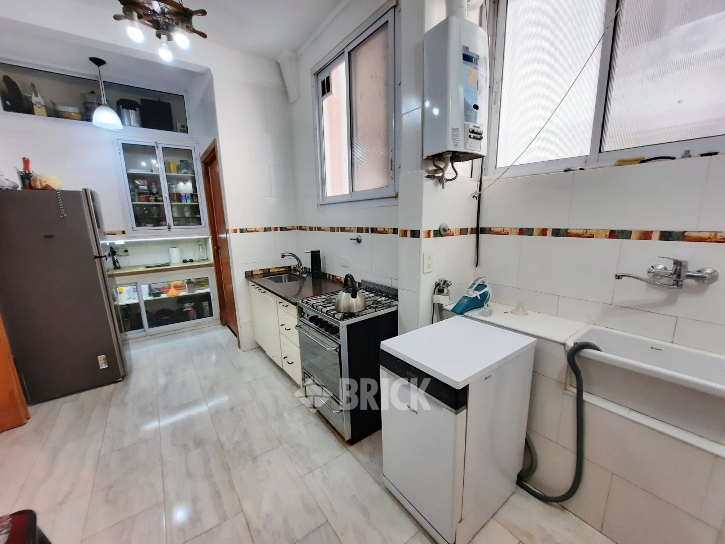 TUCUMAN al 2100 Piso 4 18