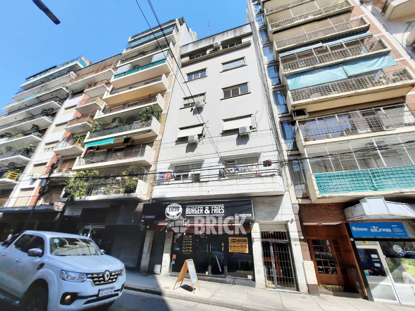 TUCUMAN al 2100 Piso 4 30