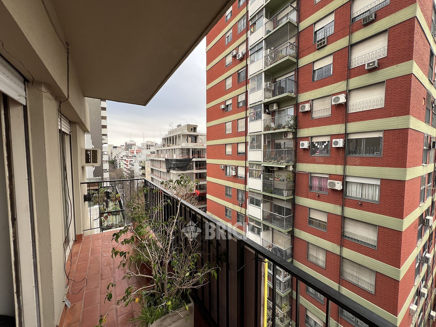 OLAZABAL al 2800 Piso 8 17